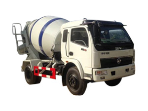 Dongfeng DFA1045 4 m³ Camion bétonnière