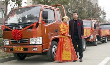 Trucker's special wedding vehicle---the coolest Wedding Truck ever